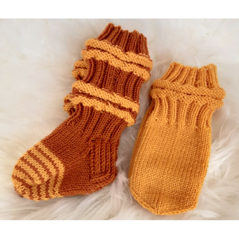 Lapaset ja sukat setti vauvalle 3184